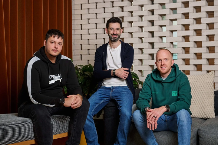 Dwelly Raises $170M for AI Property Rollup