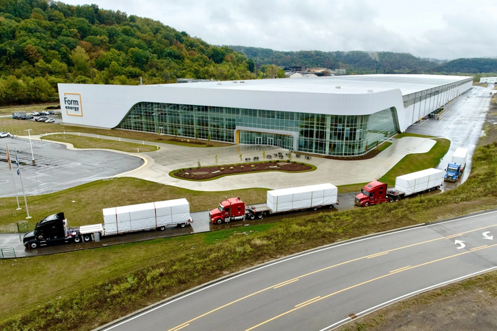 Form Energy Raises $750M for Grid Batteries