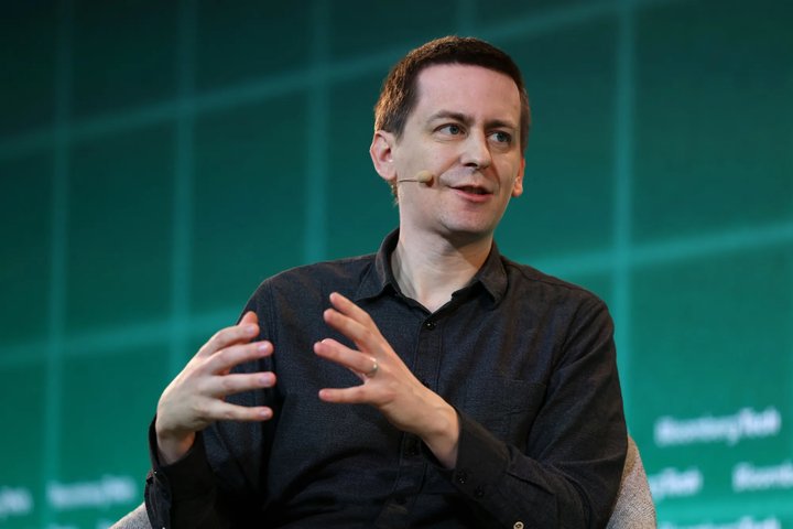 John Jumper’s move to Anthropic shows frontier AI’s talent war is widening