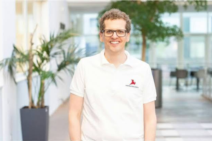 Besso Raises €4.3M for AI Trade Compliance