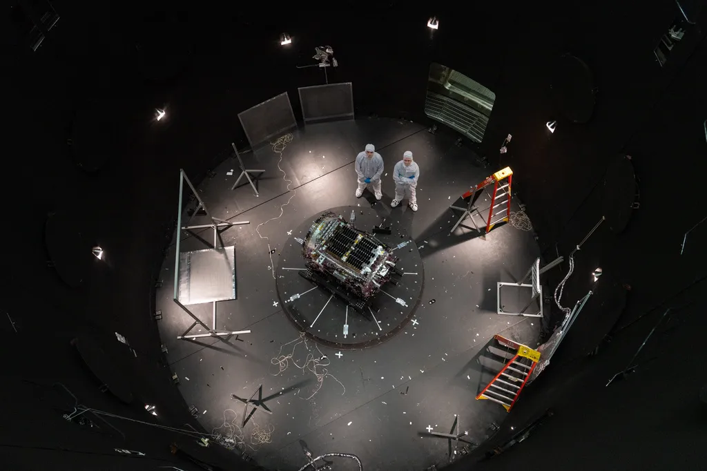 NASA’s First Commercial Telescope-Reboost Mission Hits Trouble