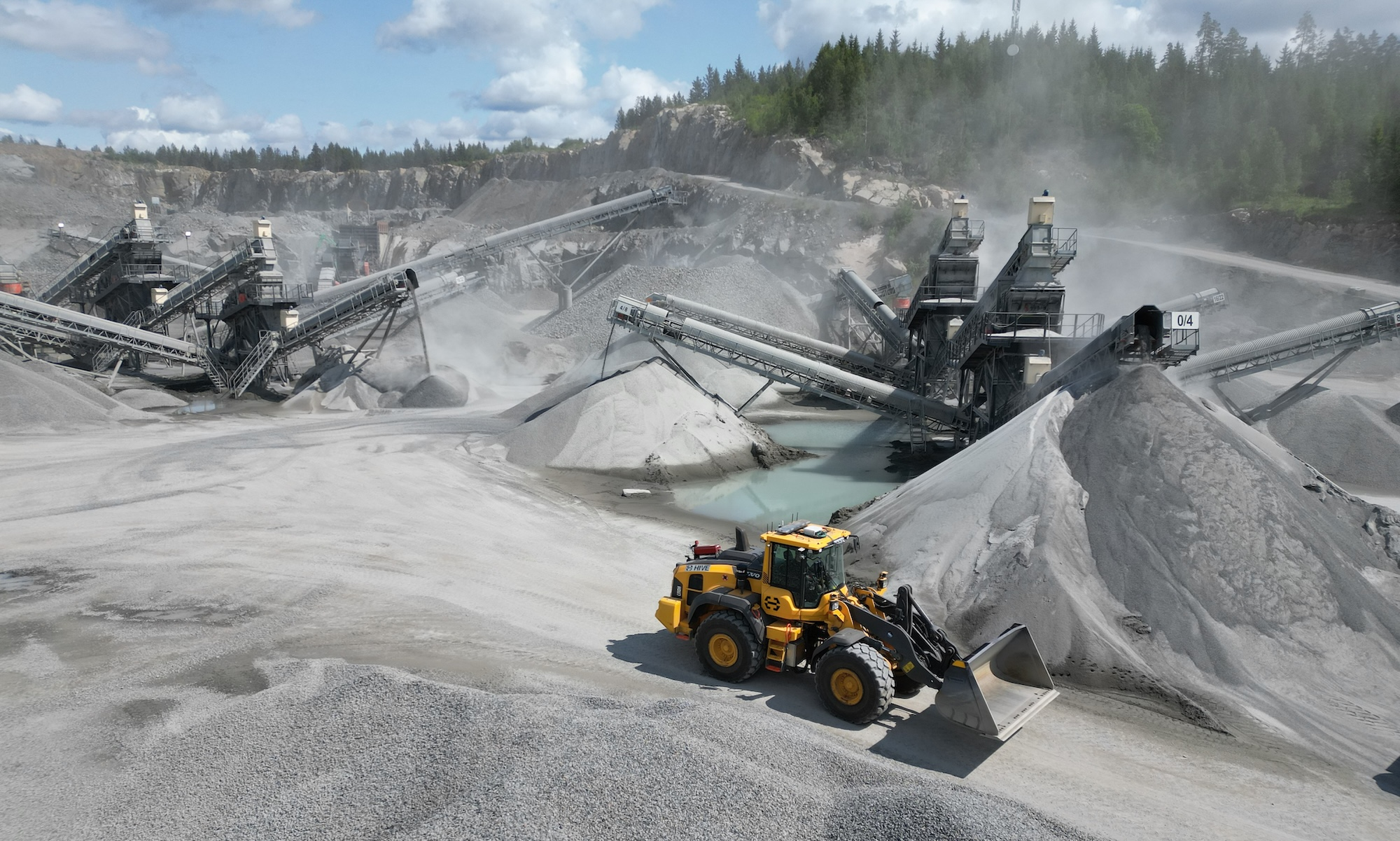 Hive raises $15M to automate existing industrial machines