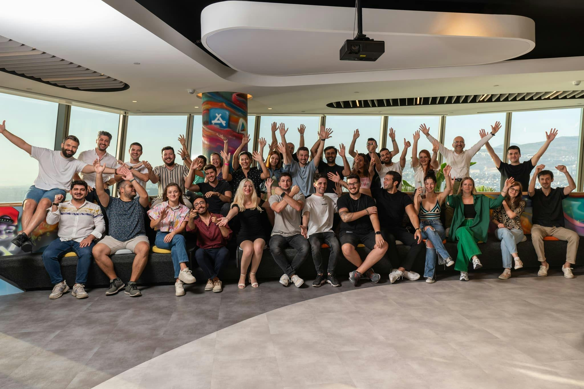 HubX Reaches Unicorn Status for AI Apps