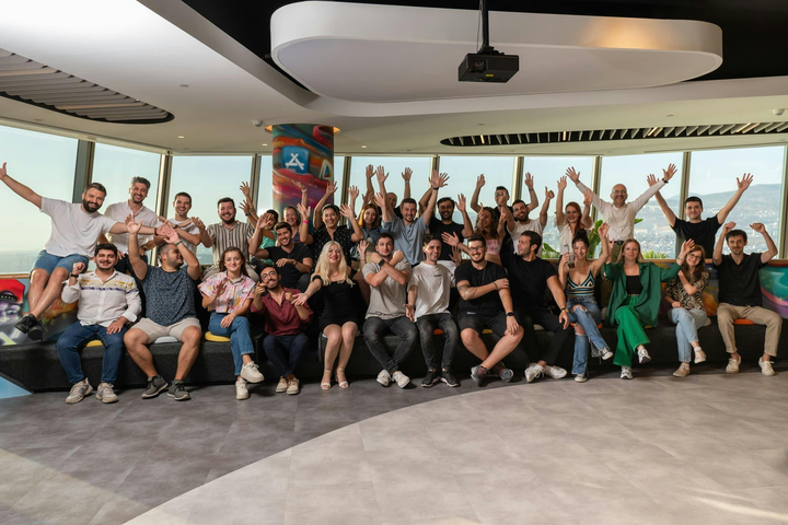 HubX Reaches Unicorn Status for AI Apps