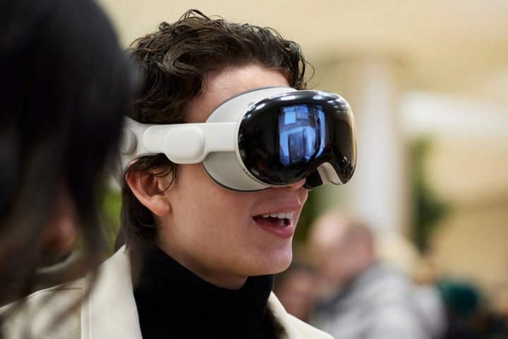 OpenAI hires Apple Vision Pro exec for hardware push