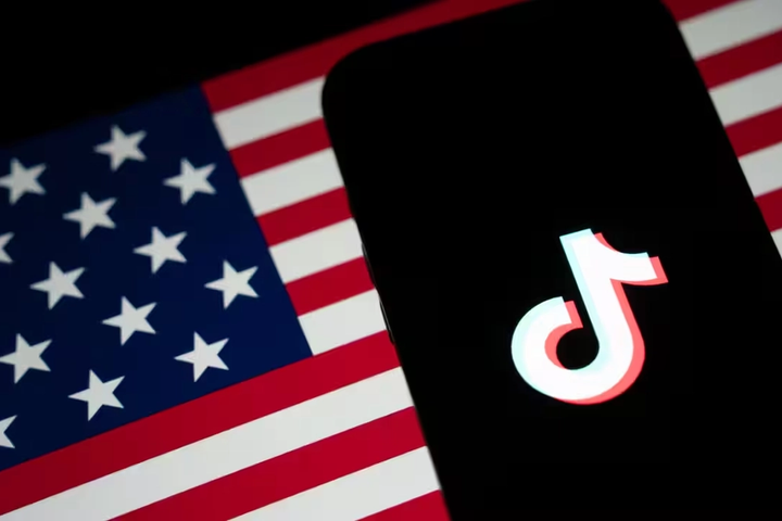 US lifts TikTok ban on federal work phones
