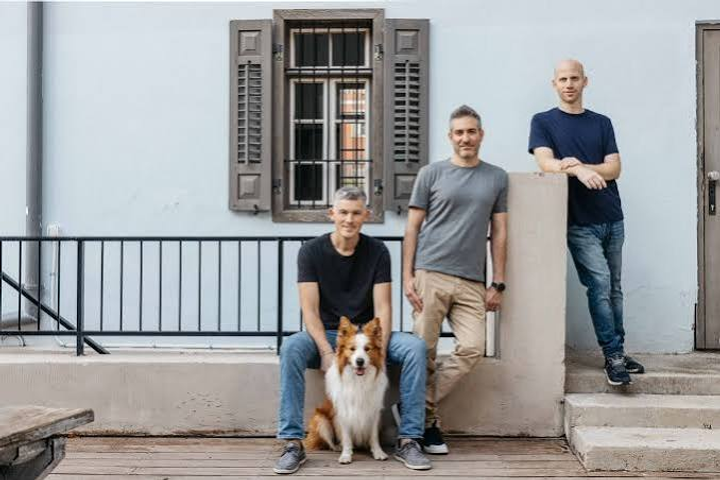 Zenzap Raises $44M for AI Workplace Messaging