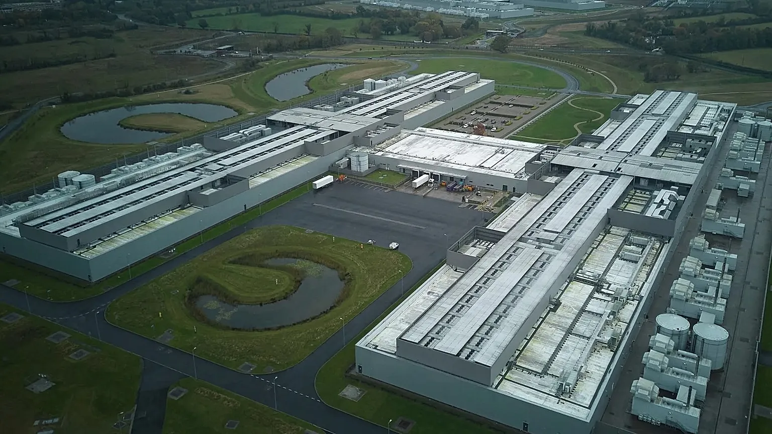 EU Opens Bidding for Seven New AI Gigafactories