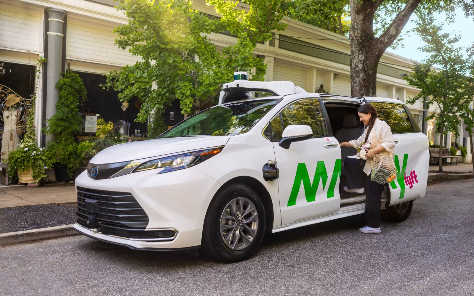 Lyft and Baidu robotaxi plans add another signal to London’s autonomy race