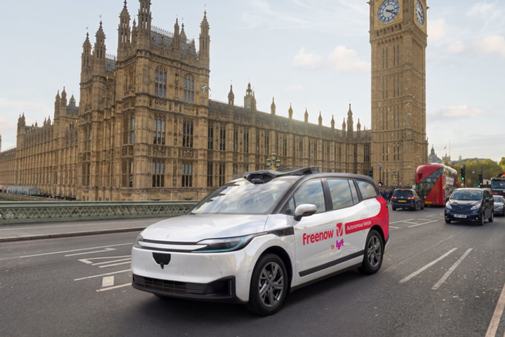Lyft and Baidu Begin London Robotaxi Tests