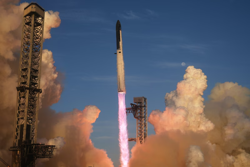 SpaceX Starship Reaches Orbit for First Time