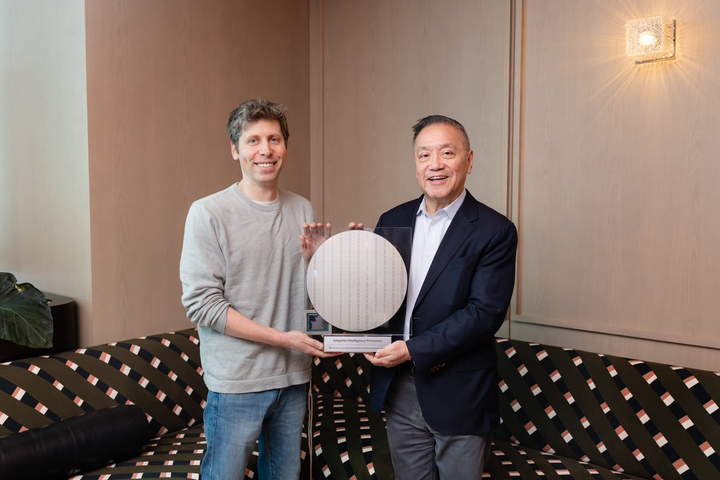 OpenAI unveils first custom chip with Broadcom