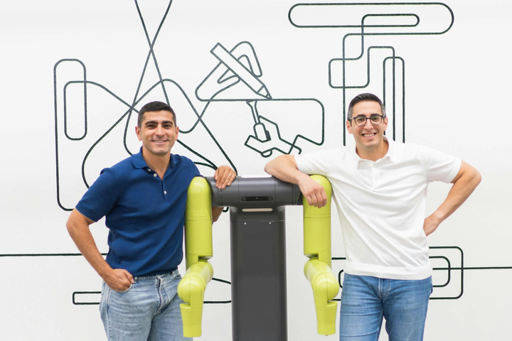 Maven Robotics Raises $100M