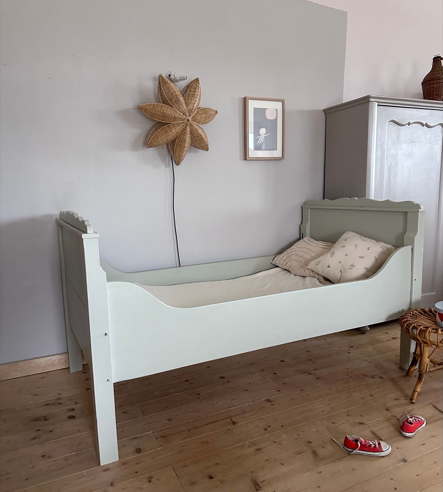 Kinderbett, Ansicht 2