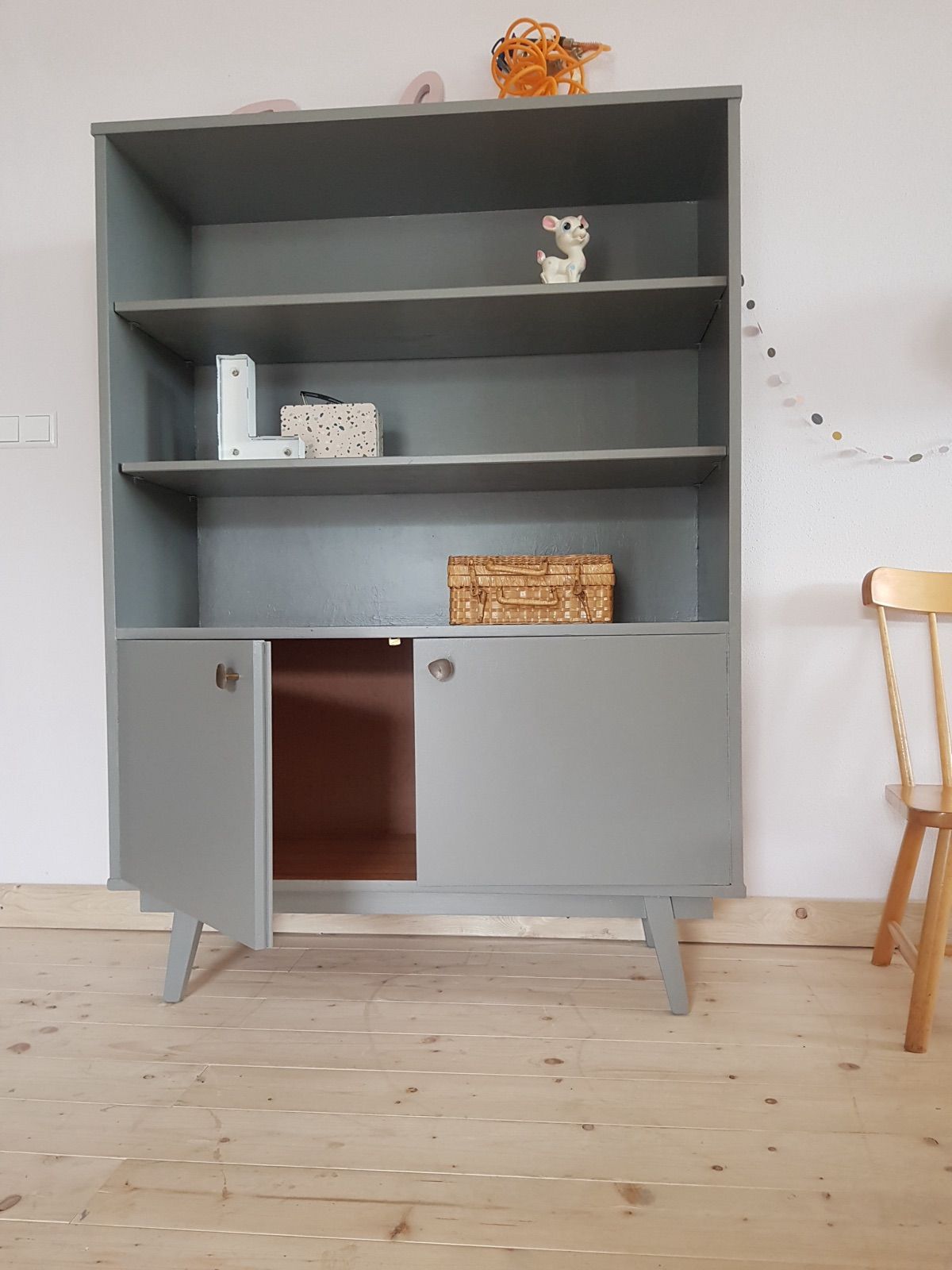 Bücherregal 60er Jahre, Ansicht 2