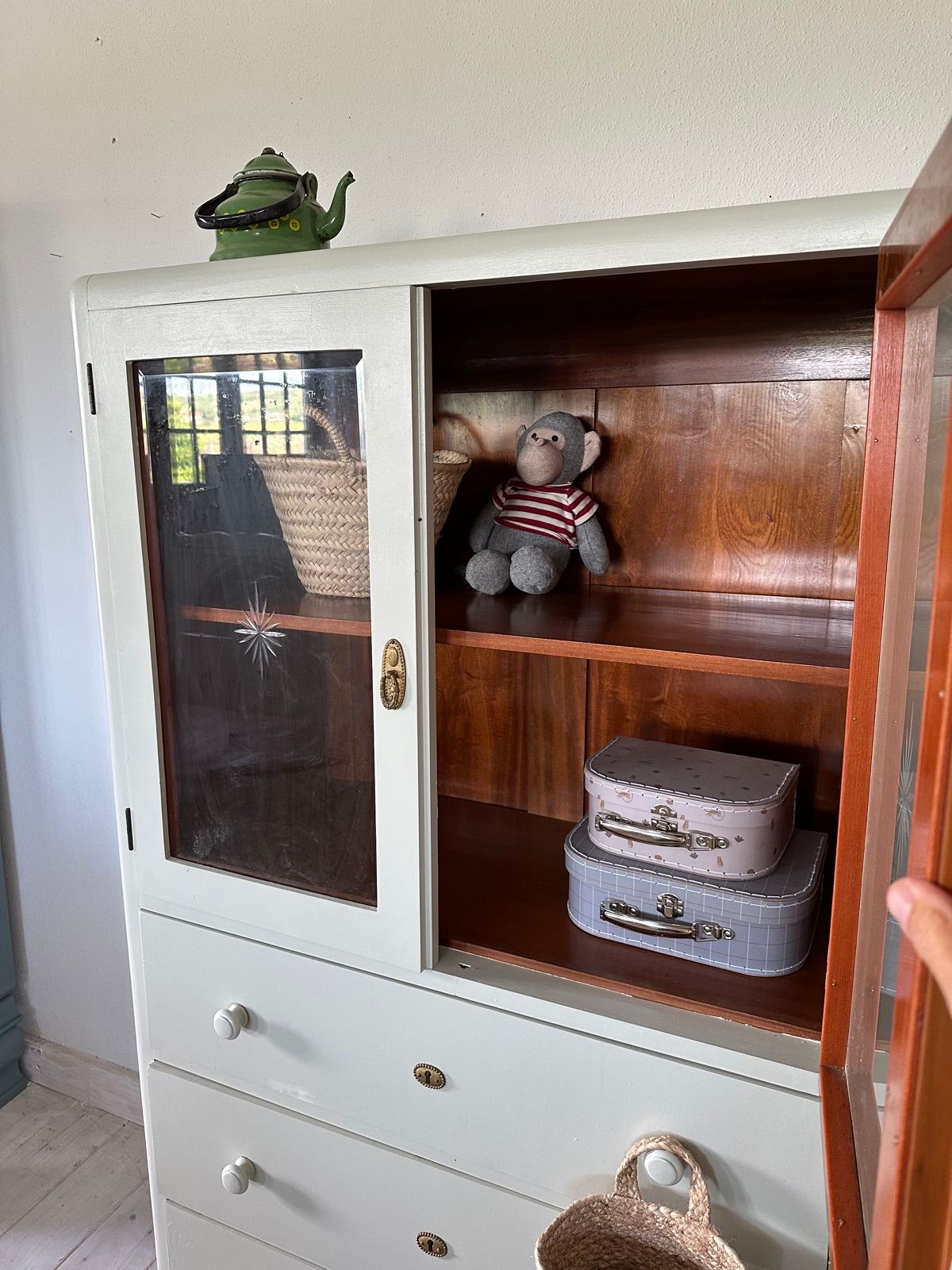Vitrine mit Vitrine, Ansicht 5