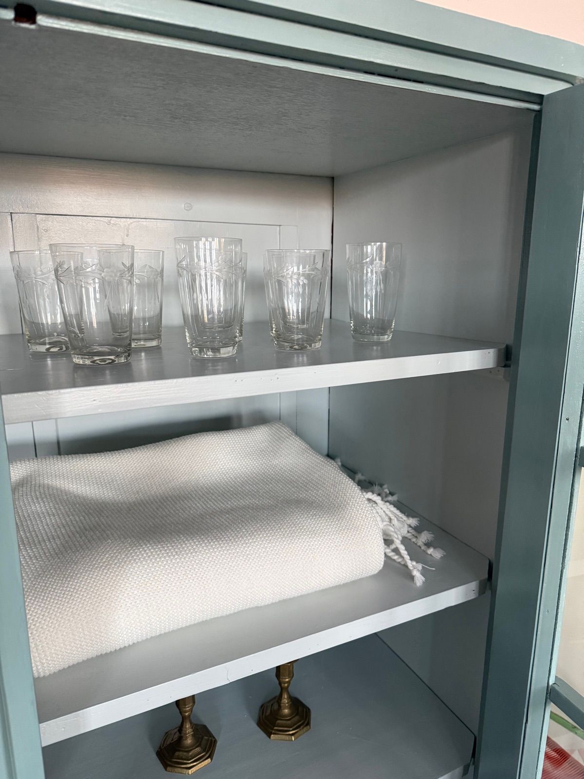 Antike Vitrine blau, Ansicht 6