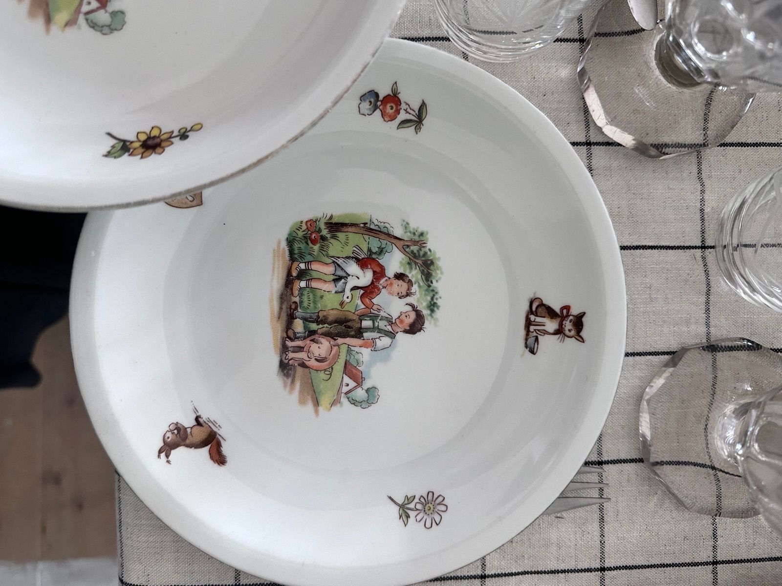 Vintage Kindergeschirr, Ansicht 2