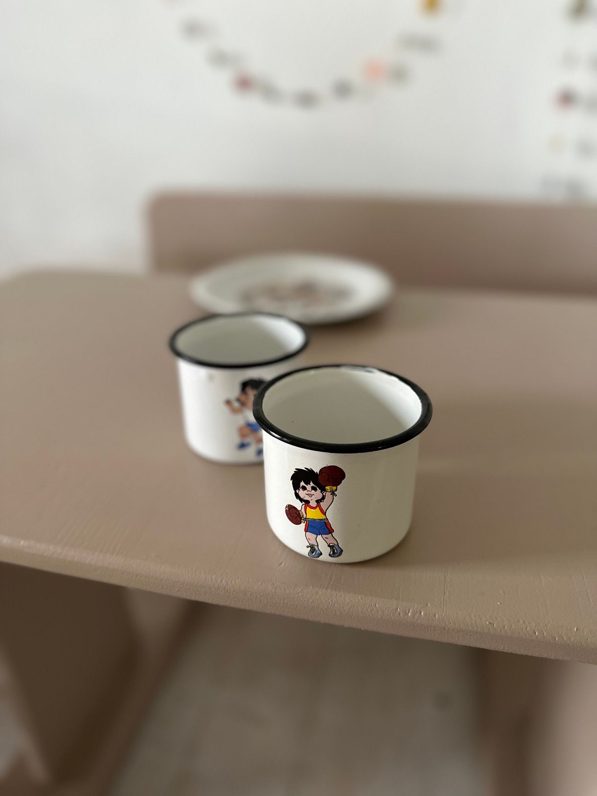 Emaile Kindertasse, Ansicht 3