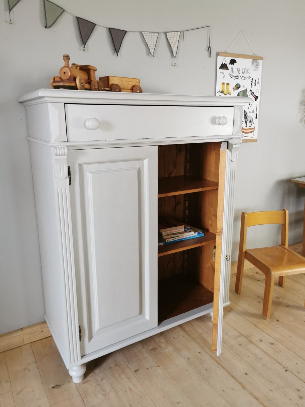 Hoher Vintage Kasten, Ansicht 7