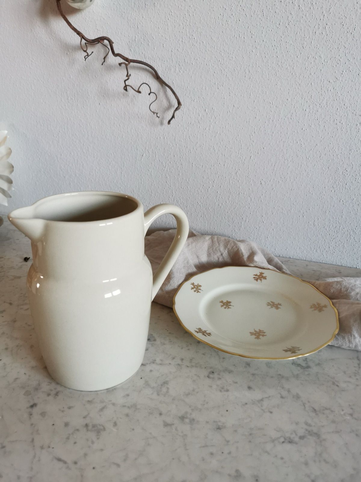 Weißer Krug