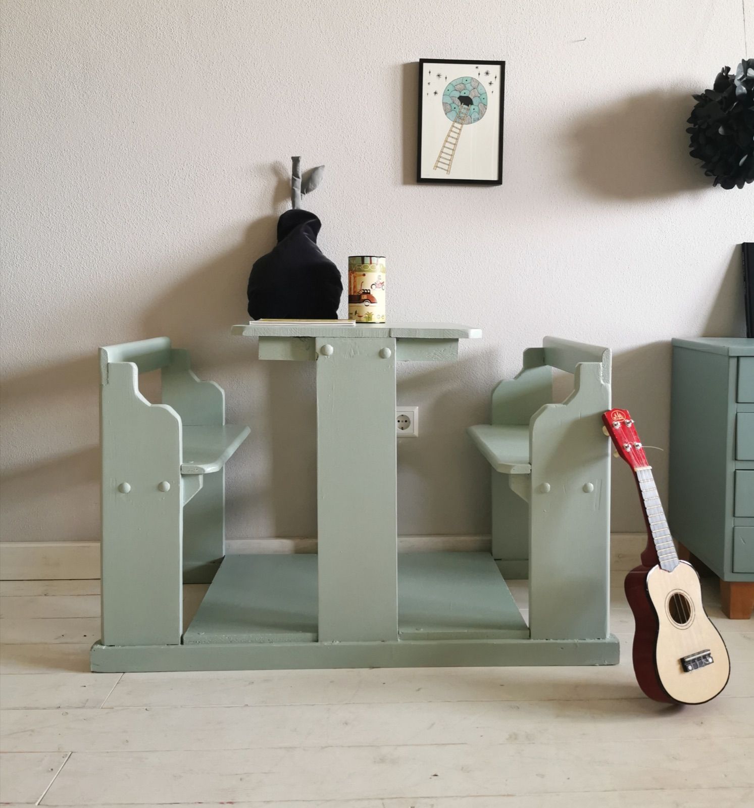 Robuste Vintage Bank mit Tisch