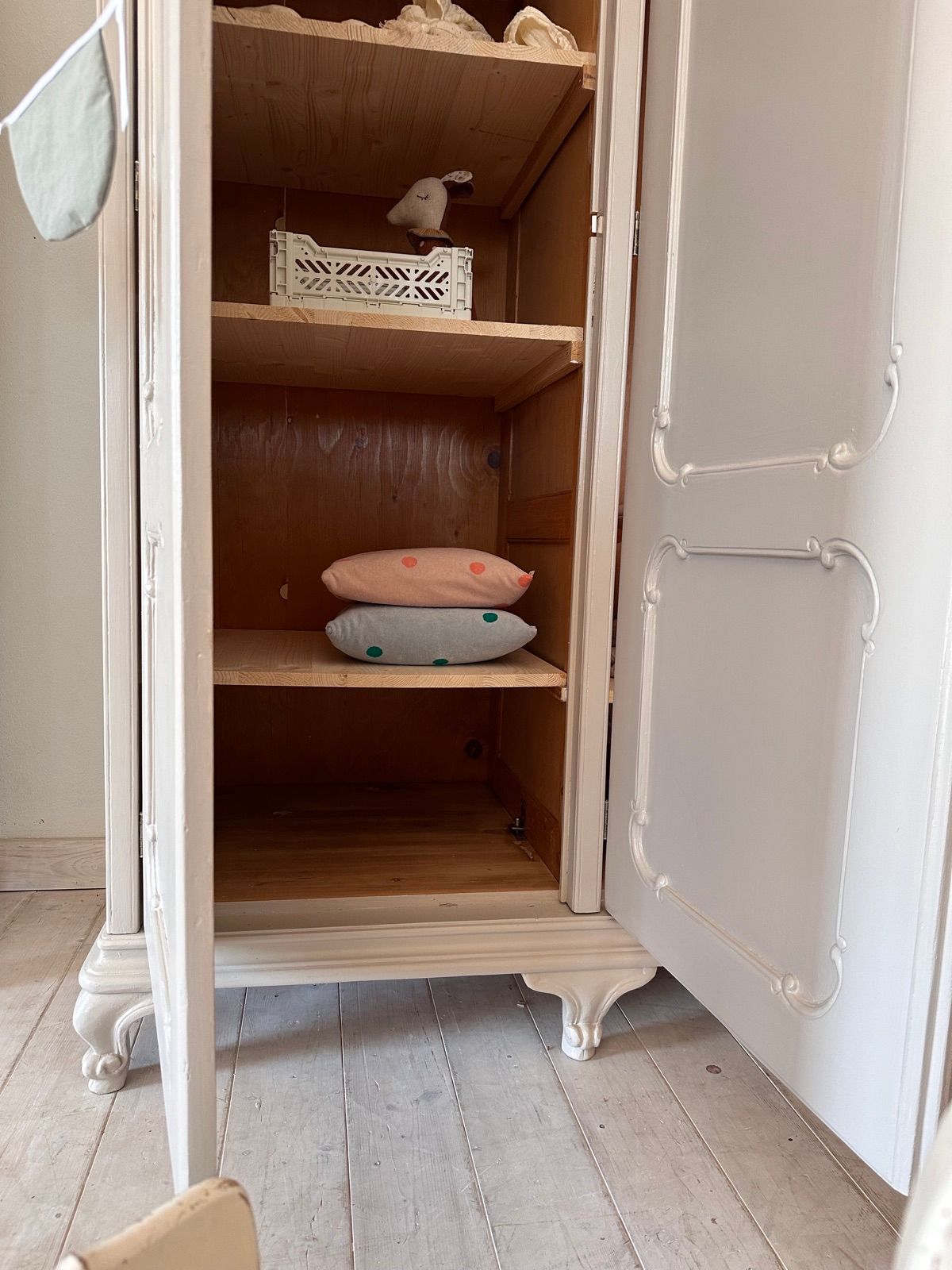 Antiker Kleiderkasten, 200 cm breit, Ansicht 3