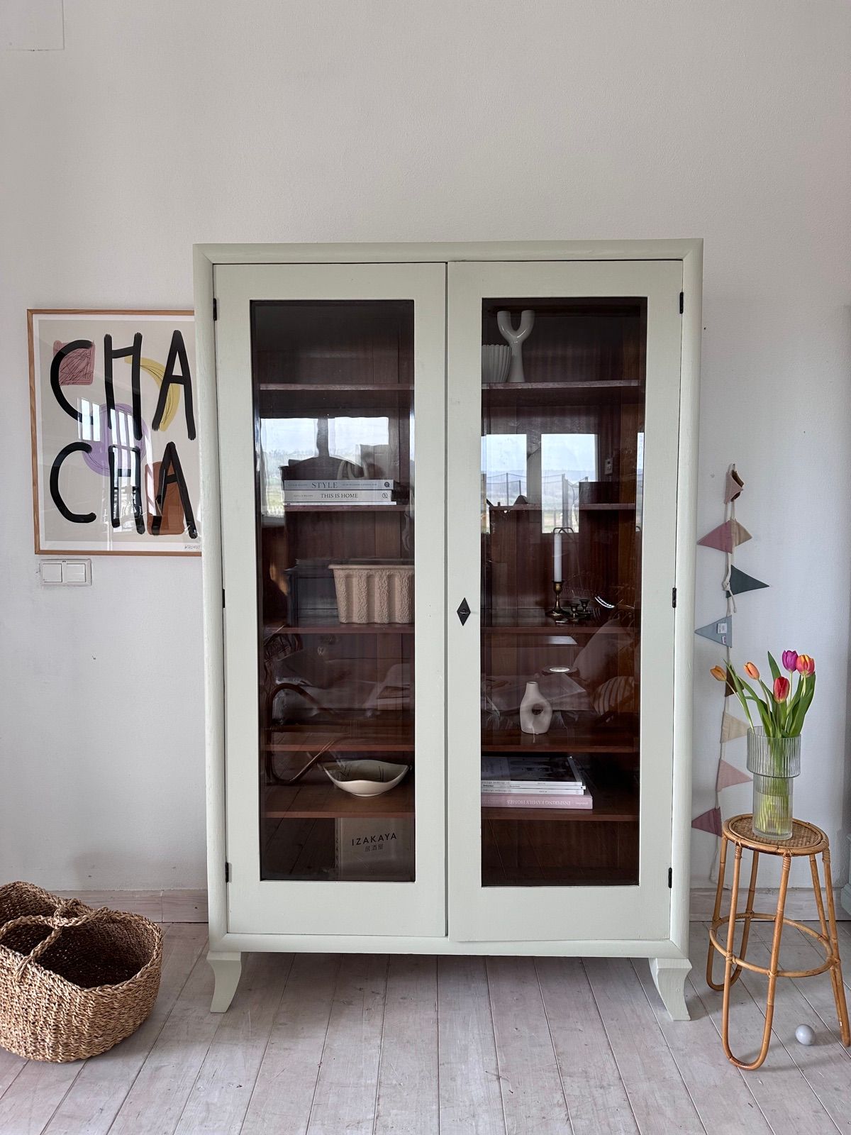 Vitrine grau