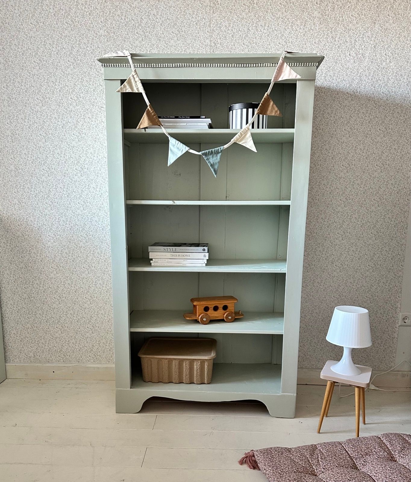 Bücherregal antik