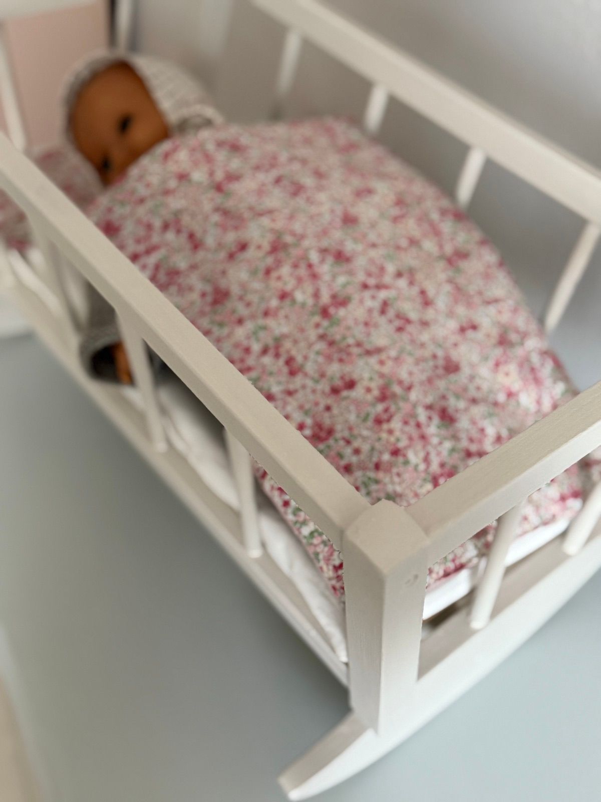 Vintage Puppenwiege, Ansicht 4