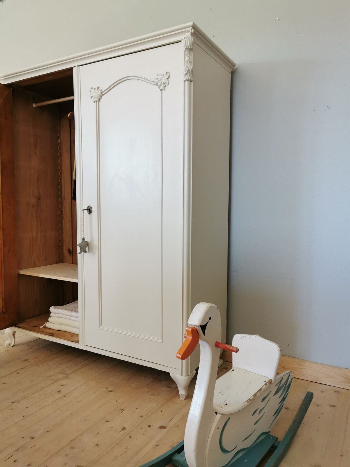 Vintage Kasten, 130 cm breit, Ansicht 6