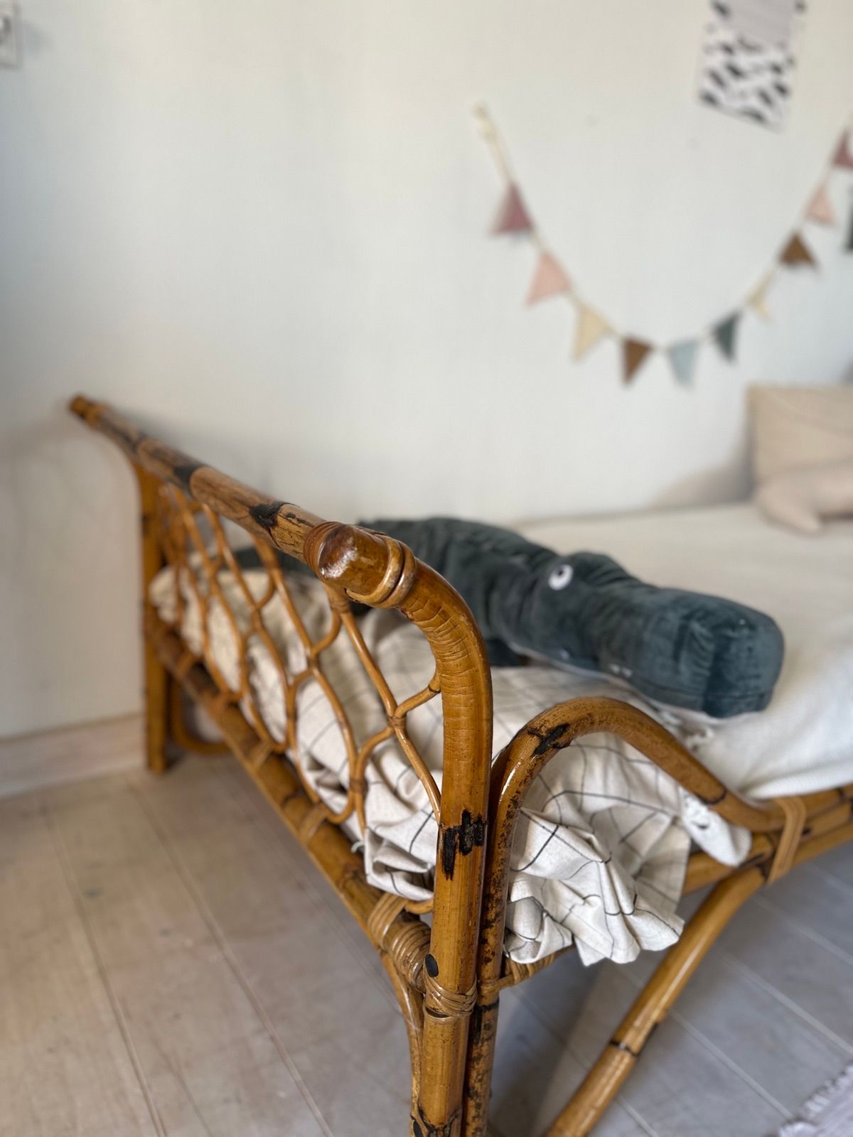 Rattan Kinderbett, Ansicht 5