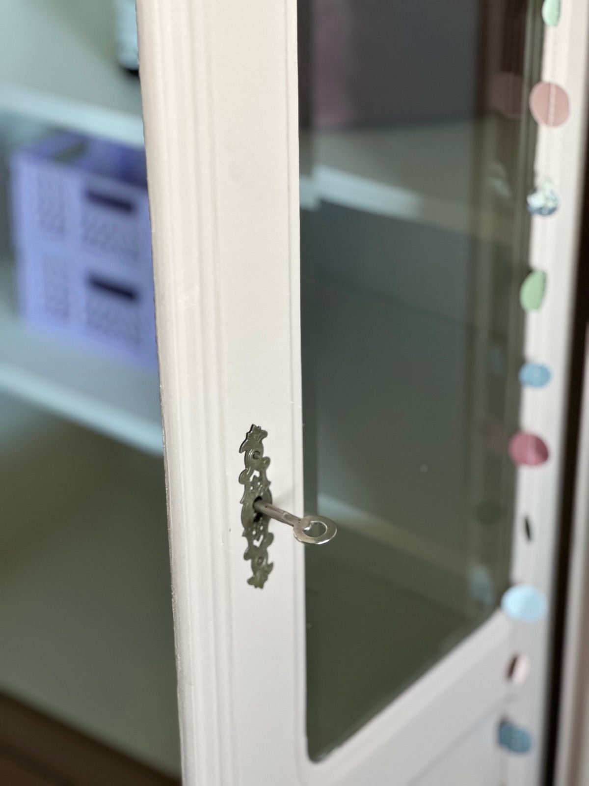 Vitrine weiß, Ansicht 3