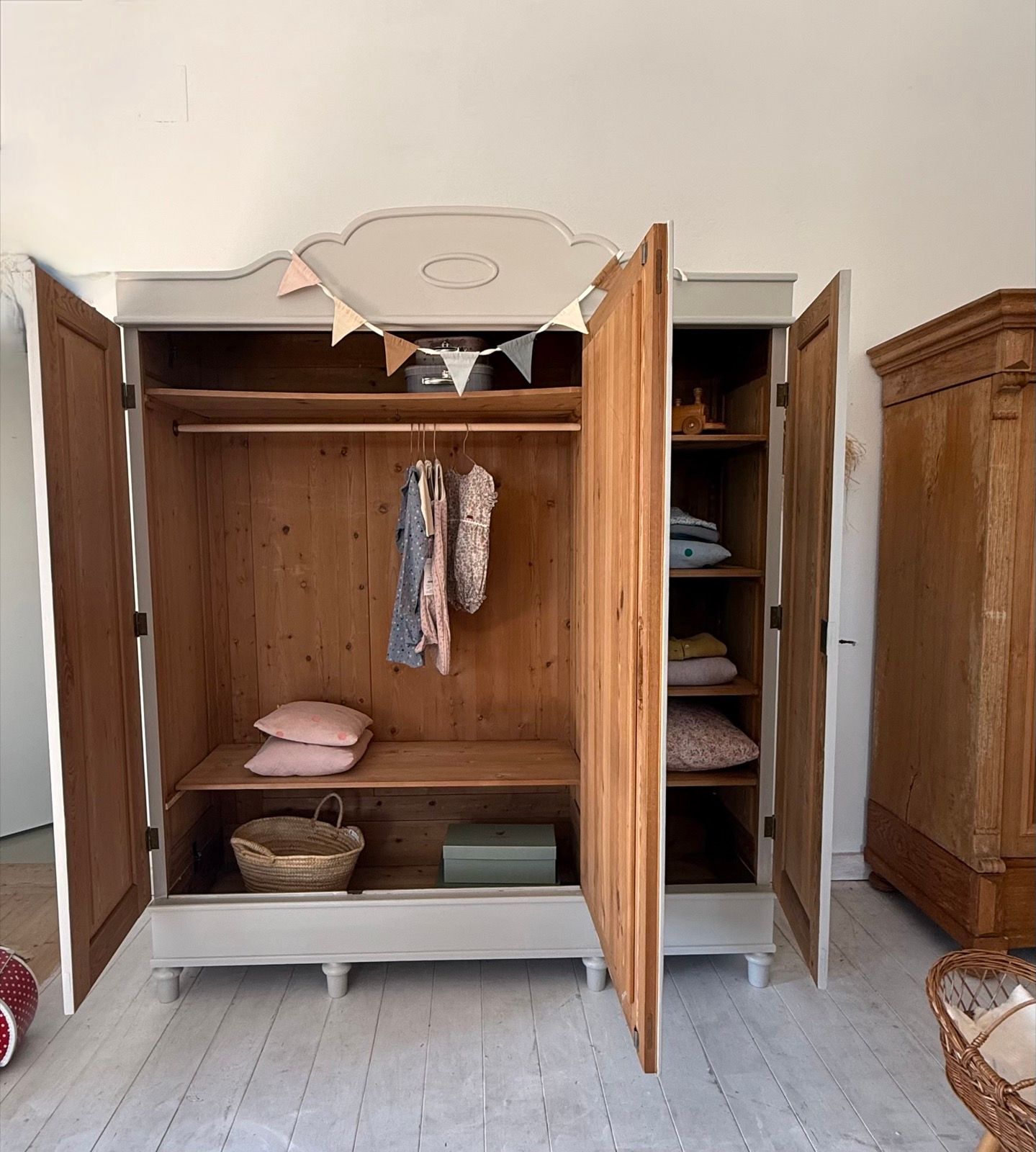 3teiliger Kleiderschrank Vintage, Ansicht 7