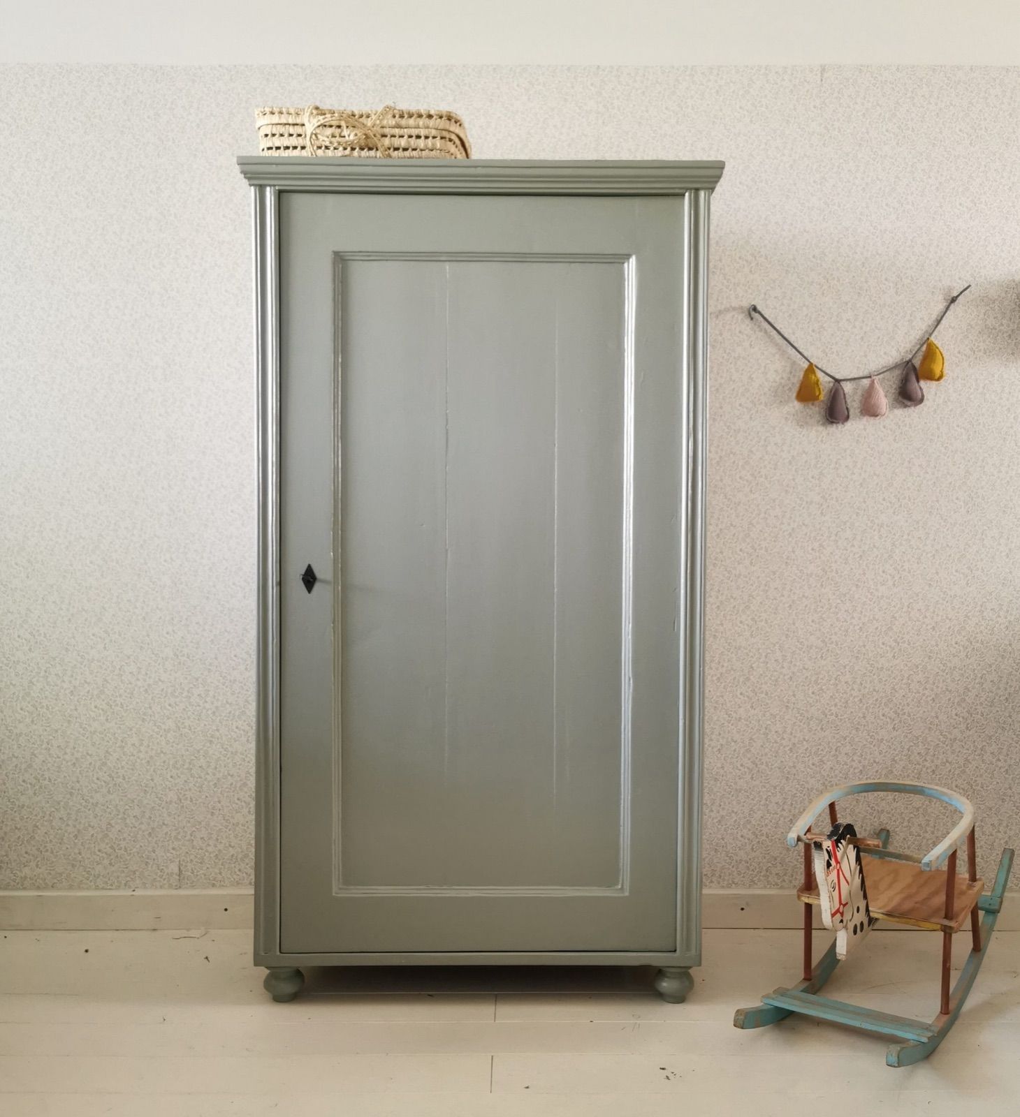 Vintage Kasten grün