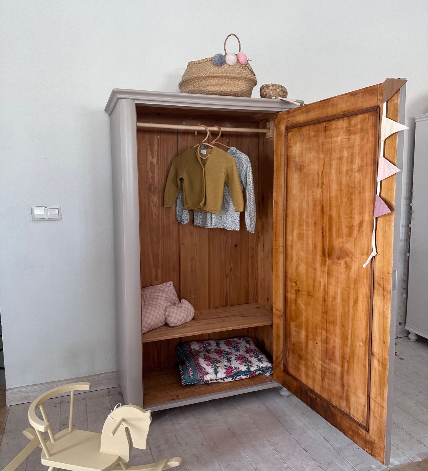 Dienstmädchenkasten Peignoir, Ansicht 5
