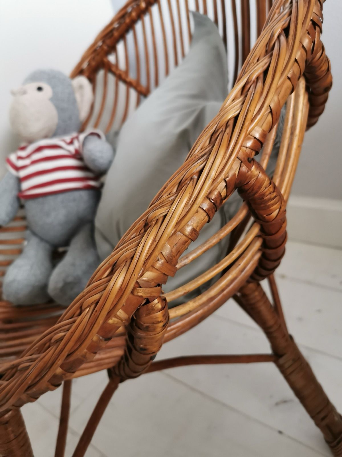 Rattan Kindersessel rund