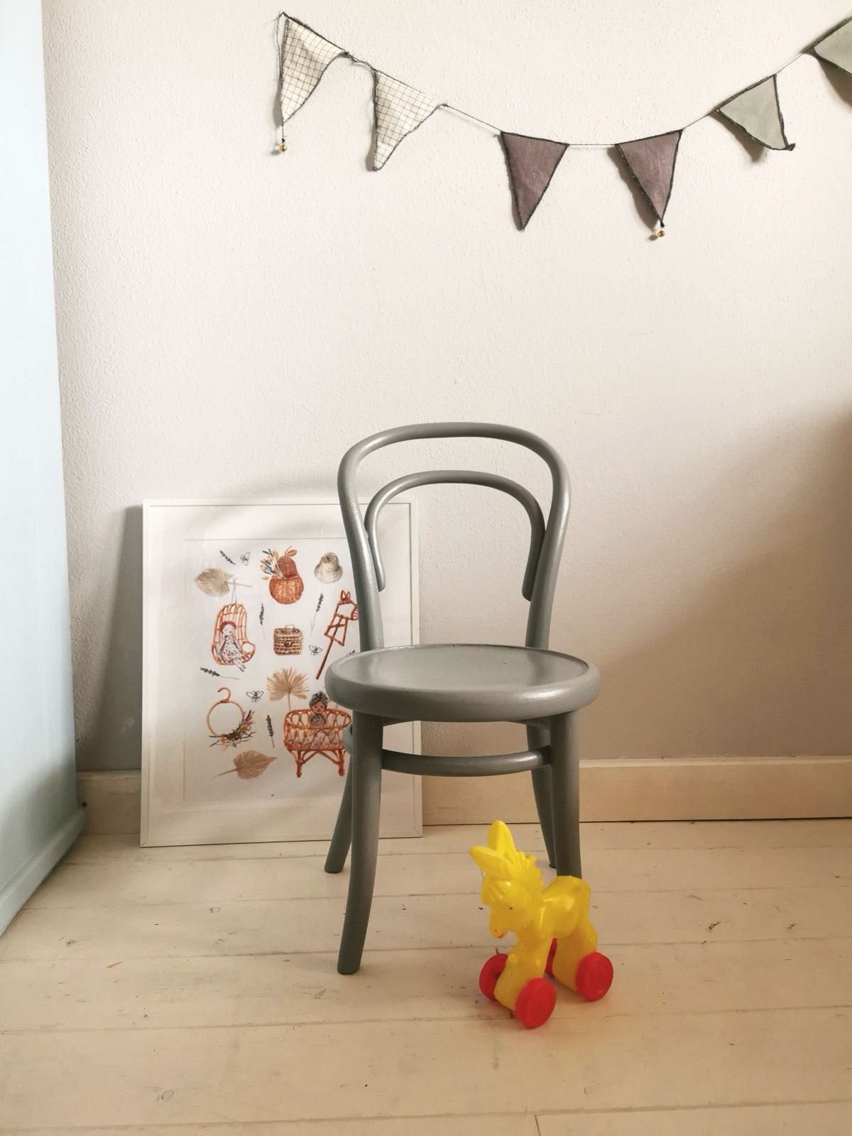 Kinderthonet Sessel