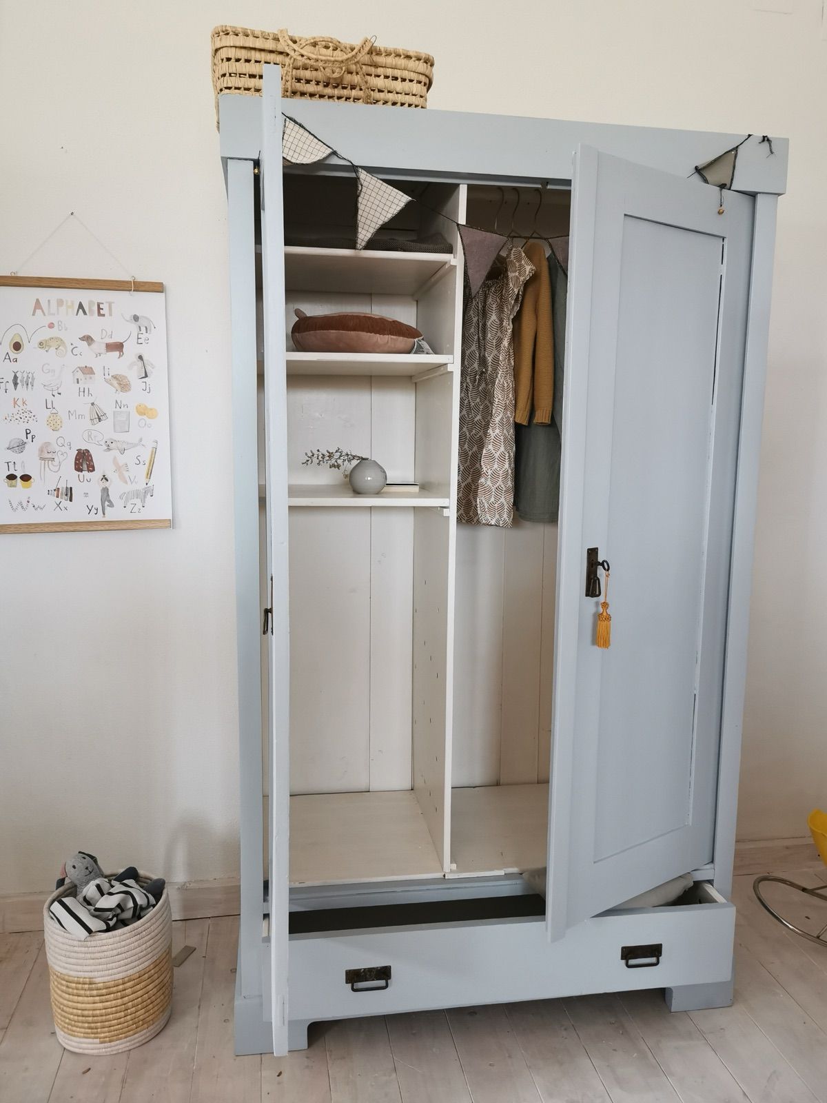 Vintage Kasten, 52 cm breit, Ansicht 3