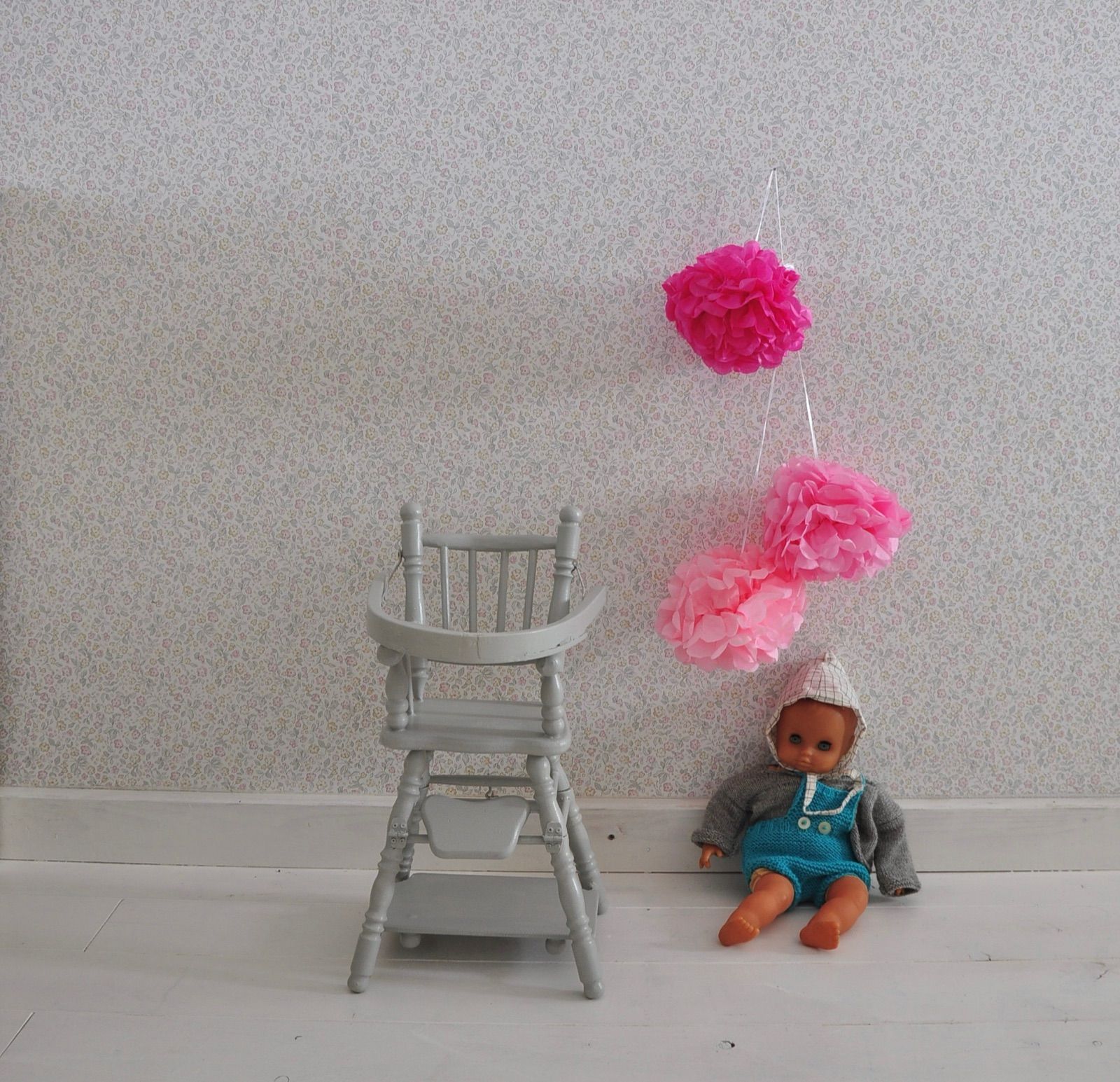 Kleiner Puppenhochstuhl