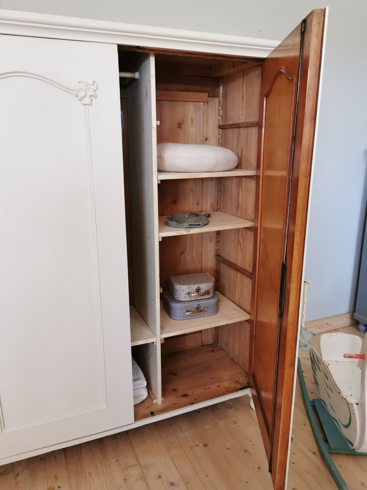 Vintage Kasten, 130 cm breit, Ansicht 5