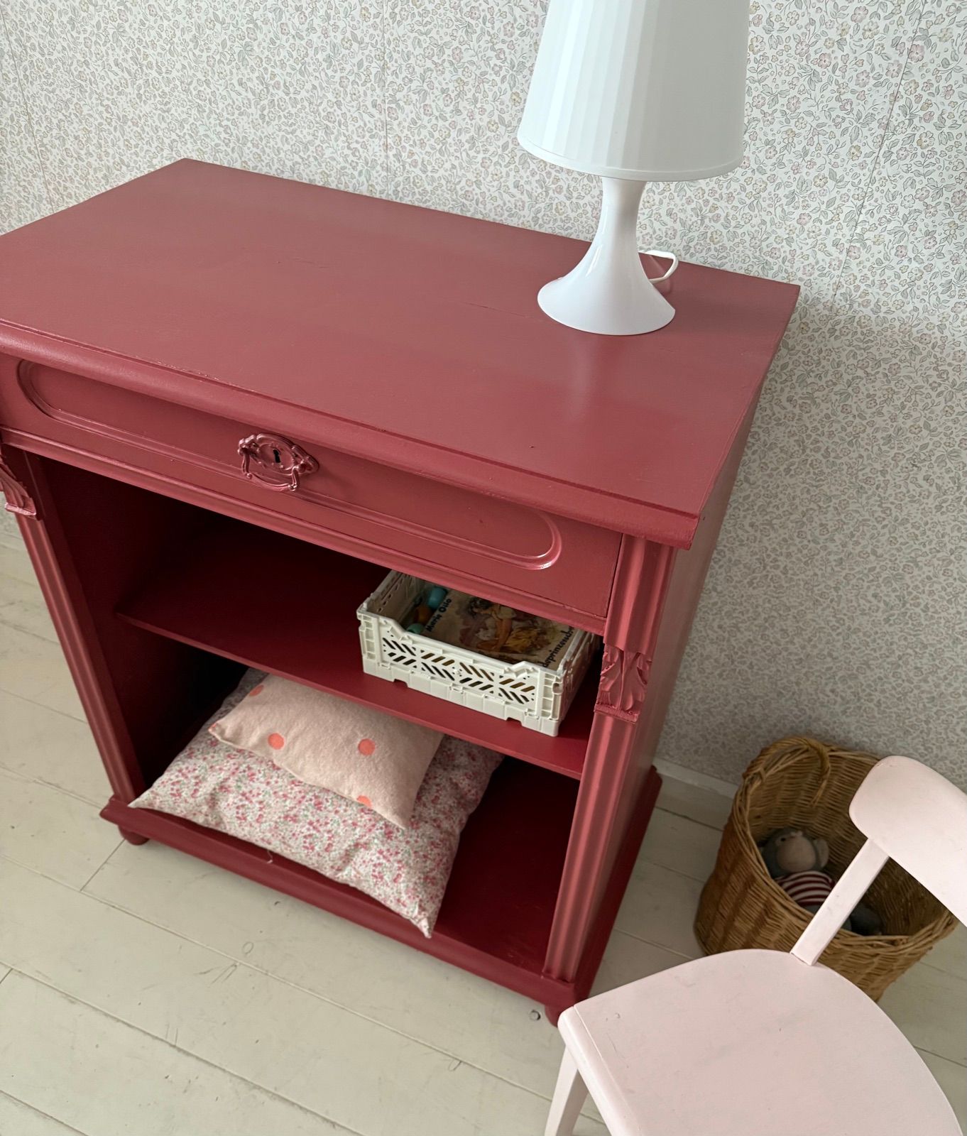 Antike Kommode Red, Ansicht 3