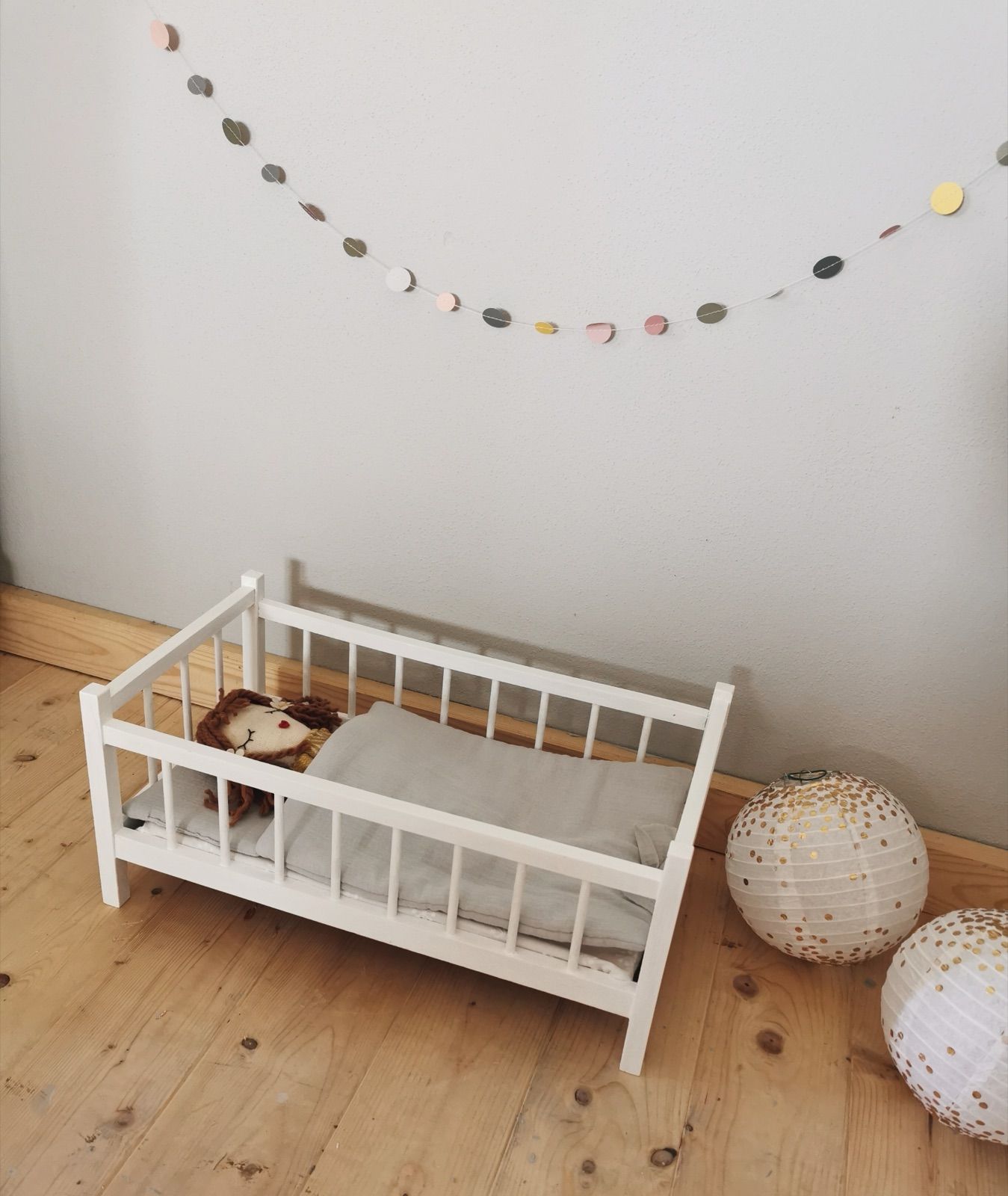 Puppenbett weiß