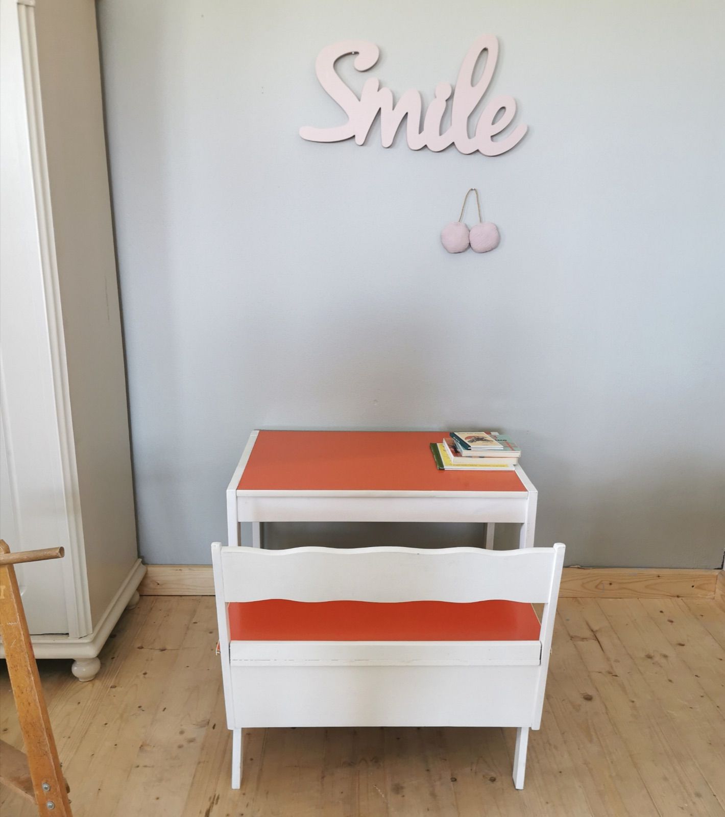 Retro Tisch mit Bank Orange, Ansicht 2
