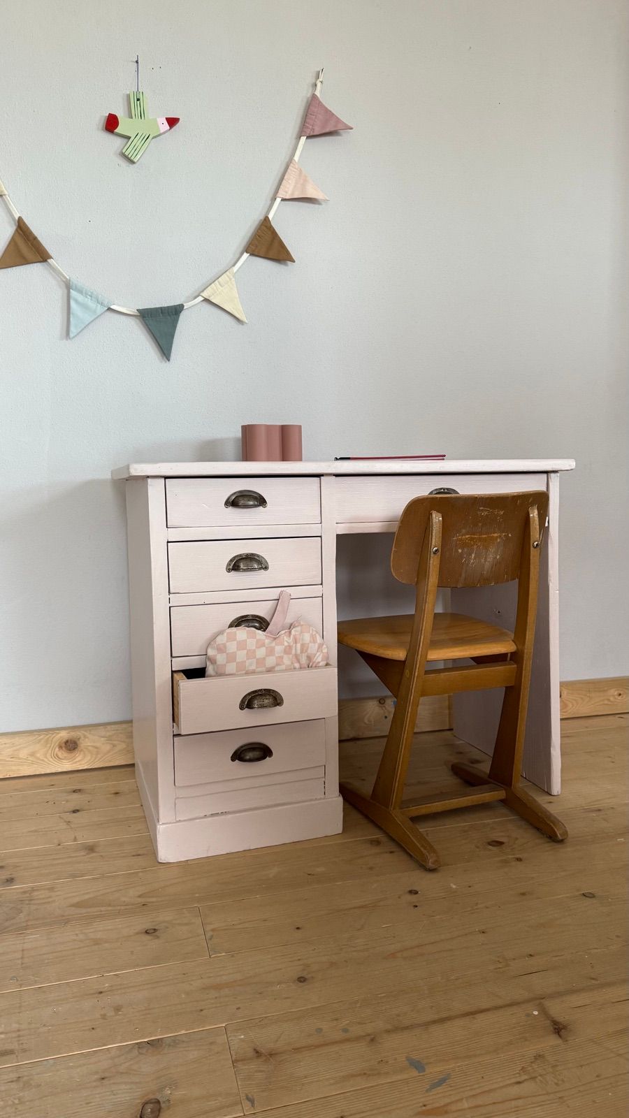 Vintage Schreibtisch mit sechs Laden, Ansicht 2