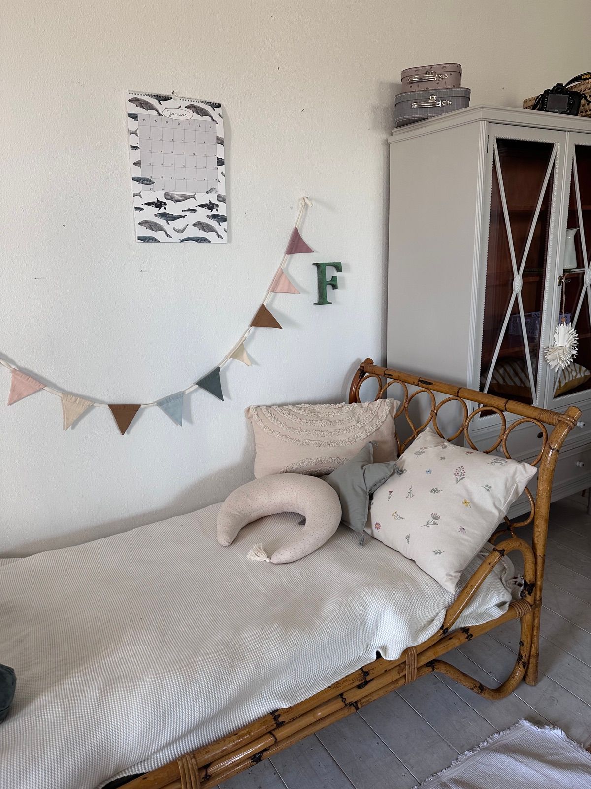 Rattan Kinderbett, Ansicht 3