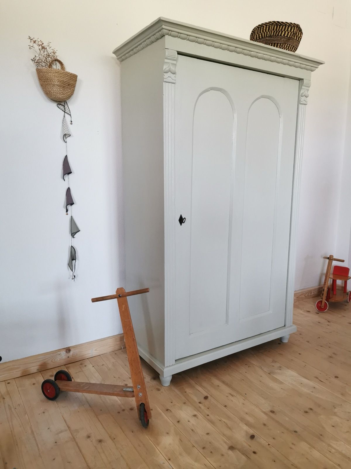 Vintage Kasten mintgrün, Ansicht 2