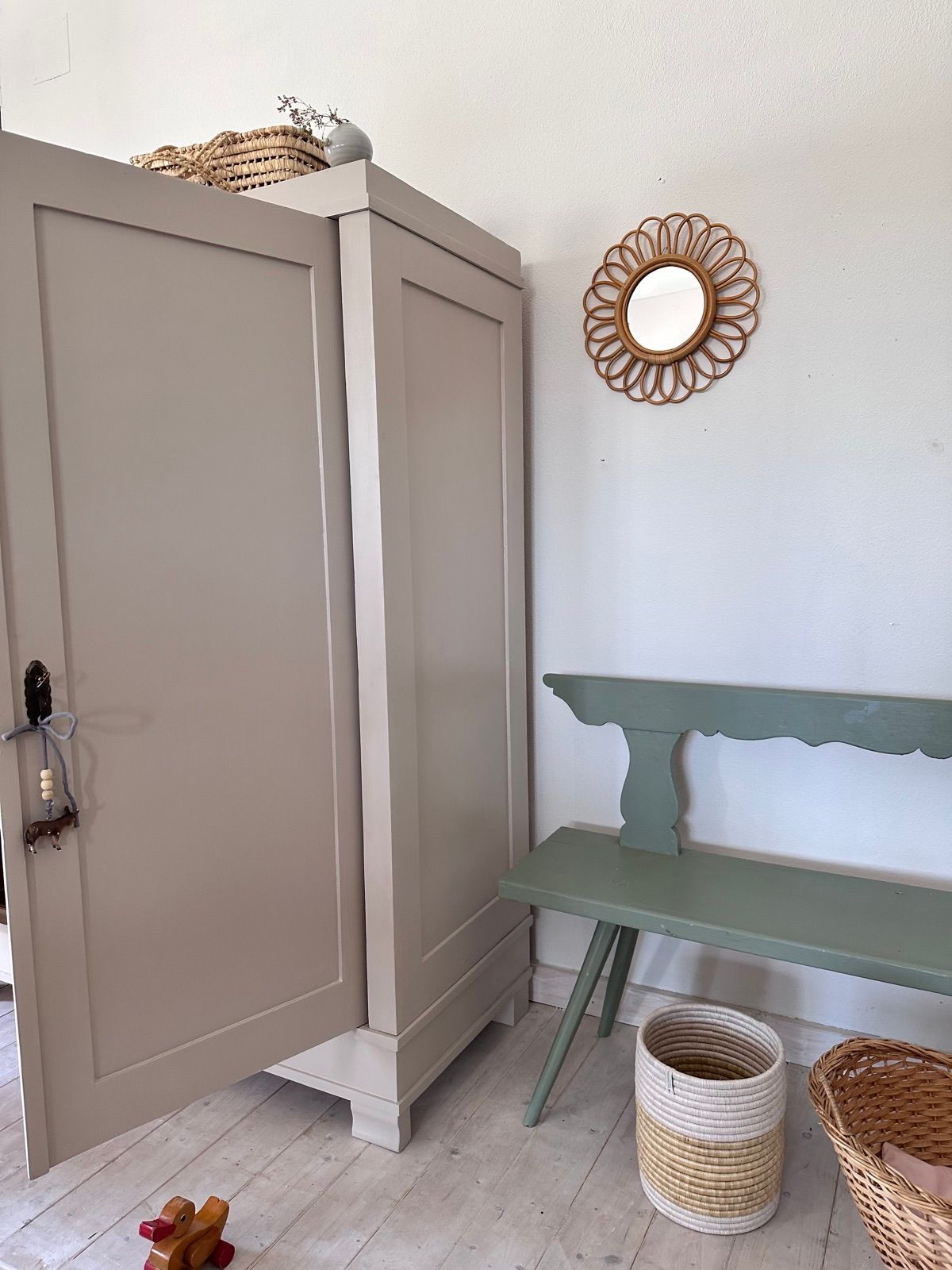 Vintage Kasten, 180 cm breit, Ansicht 3