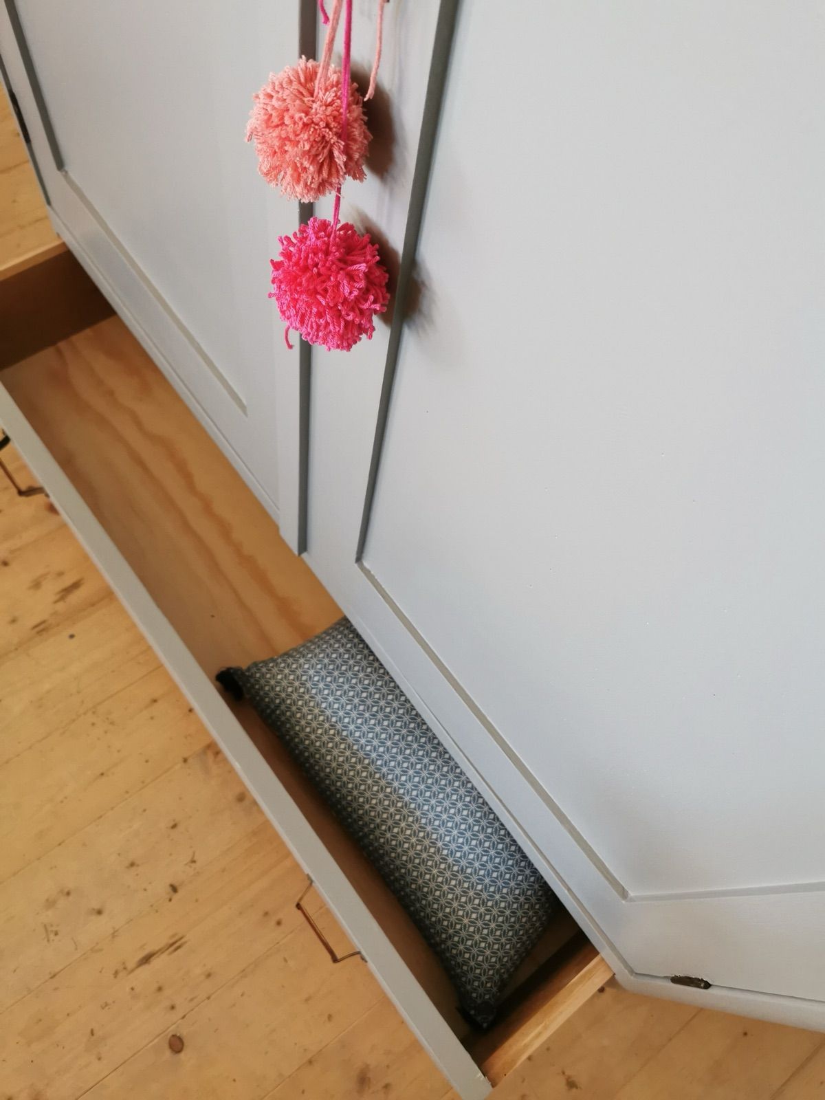 Vintage Kasten, 200 cm breit, Ansicht 6
