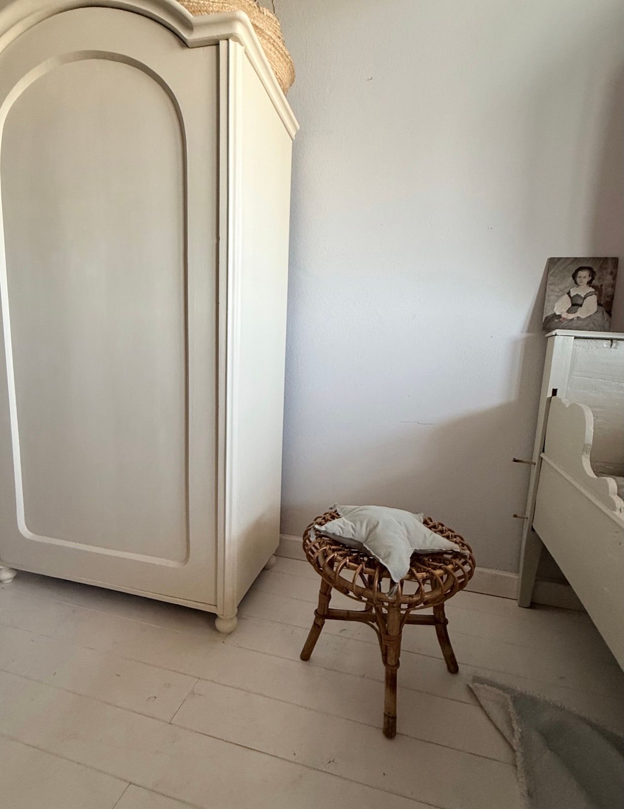 Kinderkasten antik weiß, Ansicht 5
